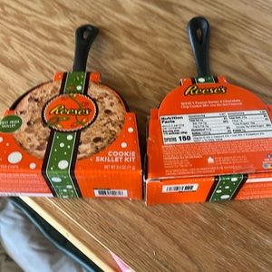 Cookie skillet Reese’s